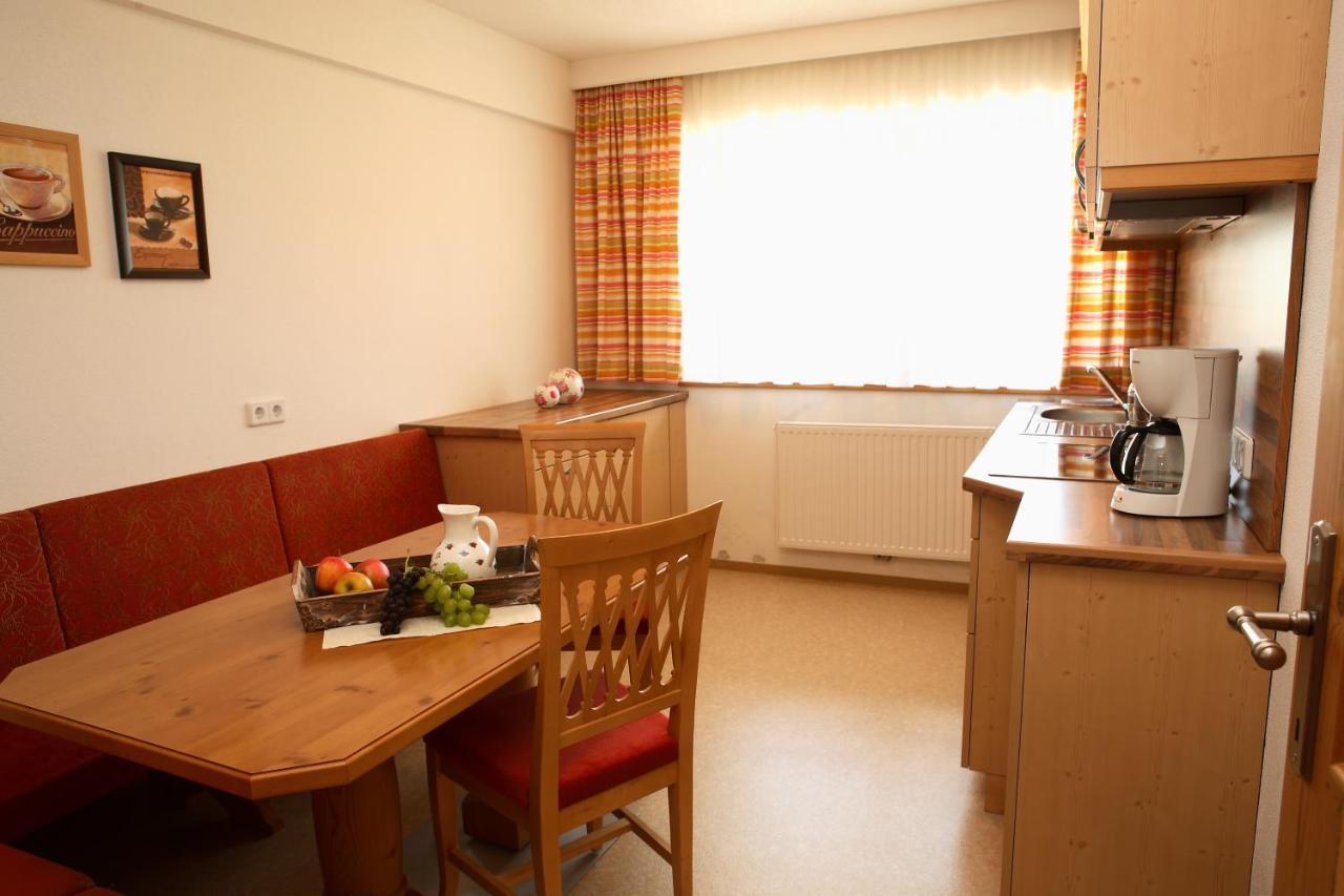 Ferienhof Lackner Ried im Zillertal Zimmer foto